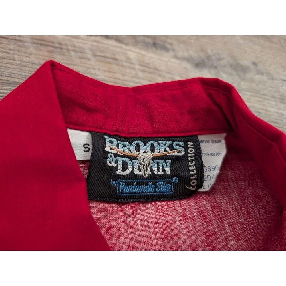 Vintage Brooks & Dunn Kids Shirt Small Panhandle Slim Red Black Lightning USA